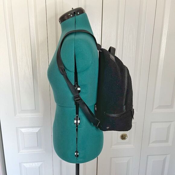 Lululemon City Adventurer Mini Wool Sherpa Shearling Fleece Zip Backpack - Picture 4 of 16
